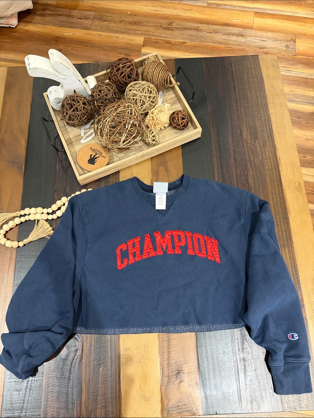 Champion sweatshirt Large - Picture 2 of 8